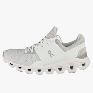 on cloud cloudswift womens (size 8.5)